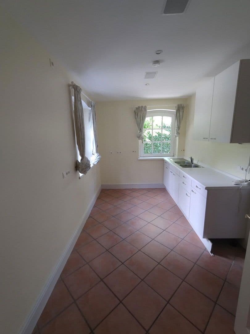 Prenájom domu 357 m², pozemek 1.008 m², Hamburg, Hamburg Prenájom domu 357 m², pozemek 1.008 m², Hamburg, Hamburg