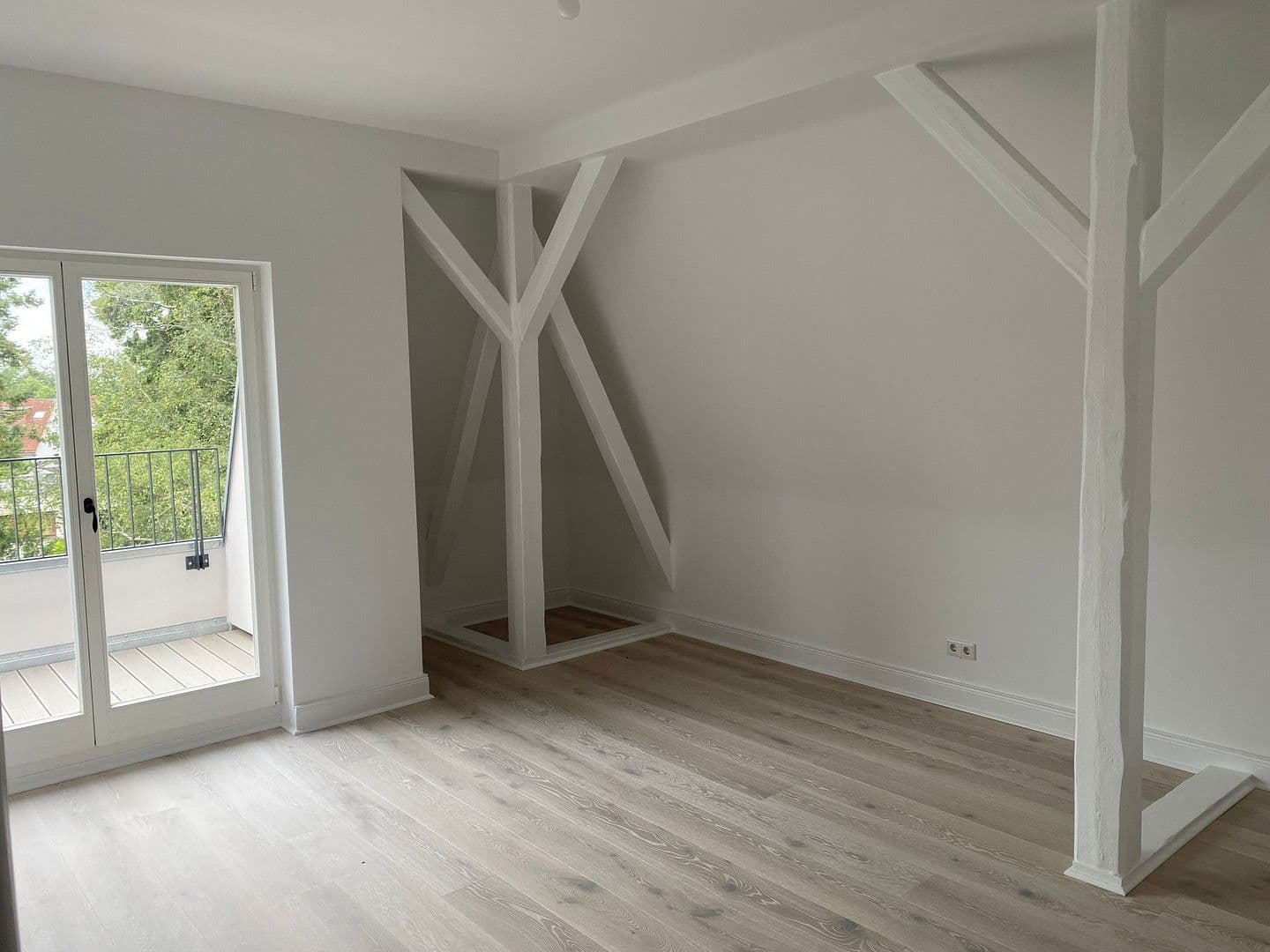 Predaj bytu 230 m², Berlin, Berlín Predaj bytu 230 m², Berlin, Berlín