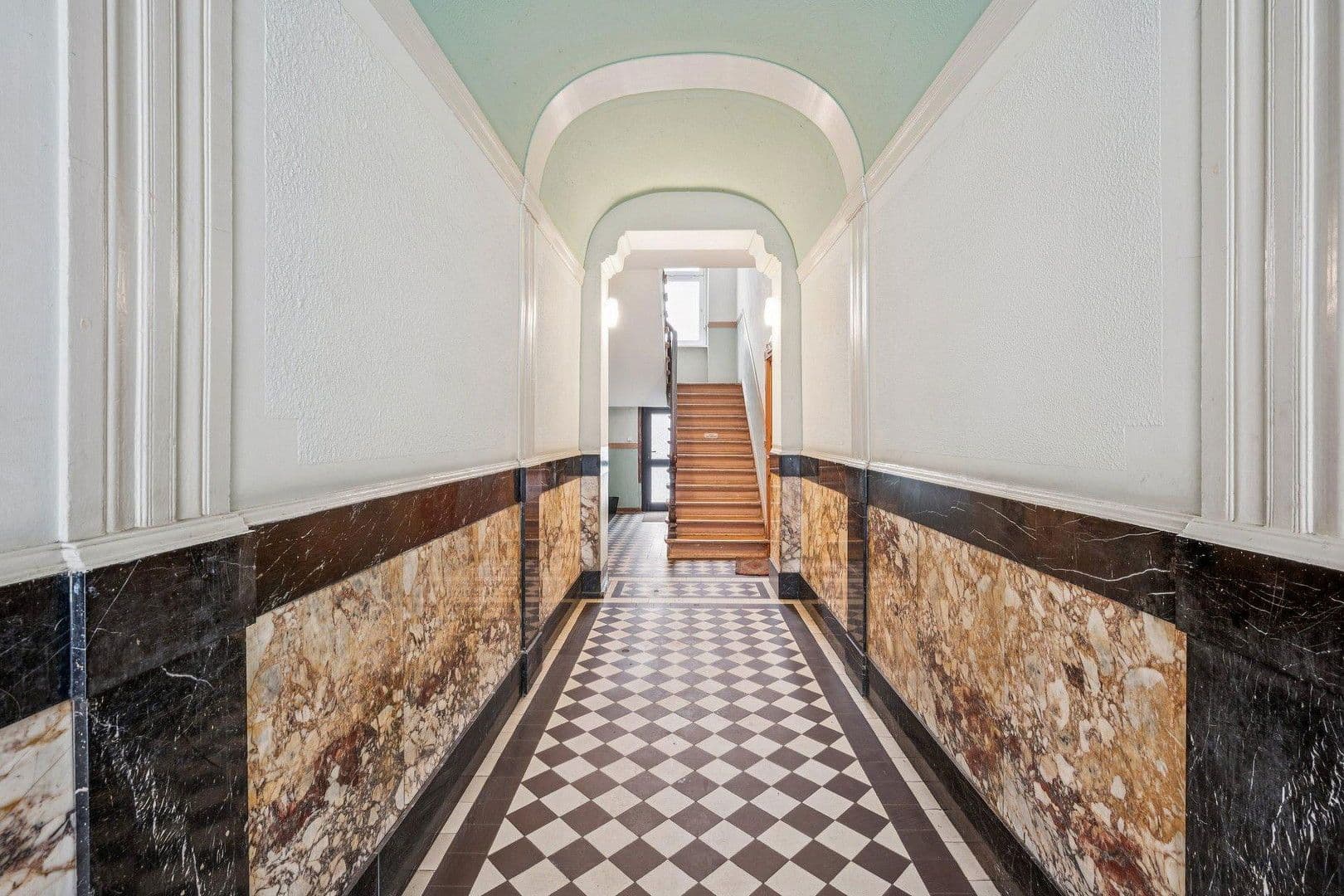 Predaj bytu 2-izbový 61 m², Berlin, Berlín Predaj bytu 2-izbový 61 m², Berlin, Berlín