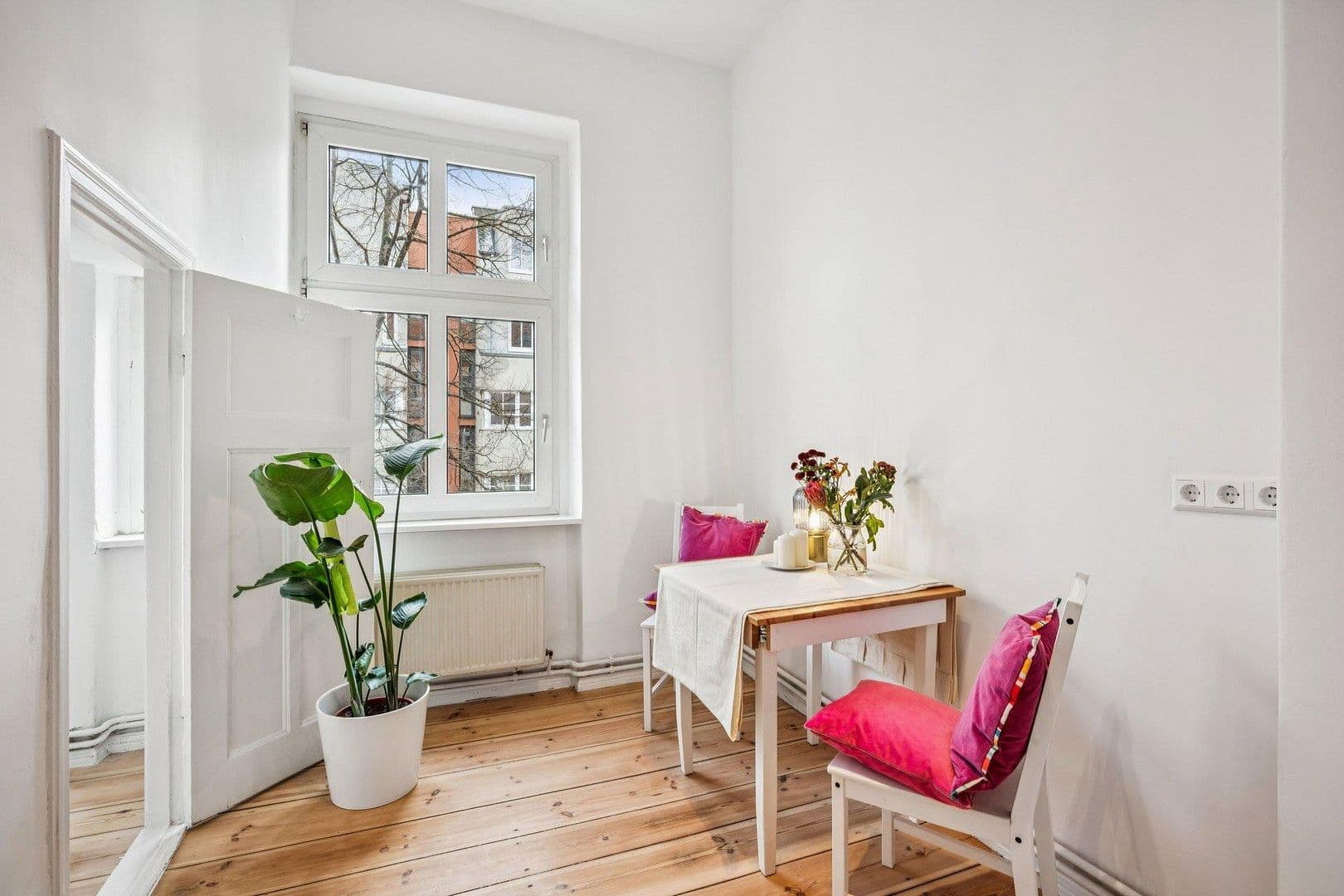 Predaj bytu 2-izbový 61 m², Berlin, Berlín Predaj bytu 2-izbový 61 m², Berlin, Berlín