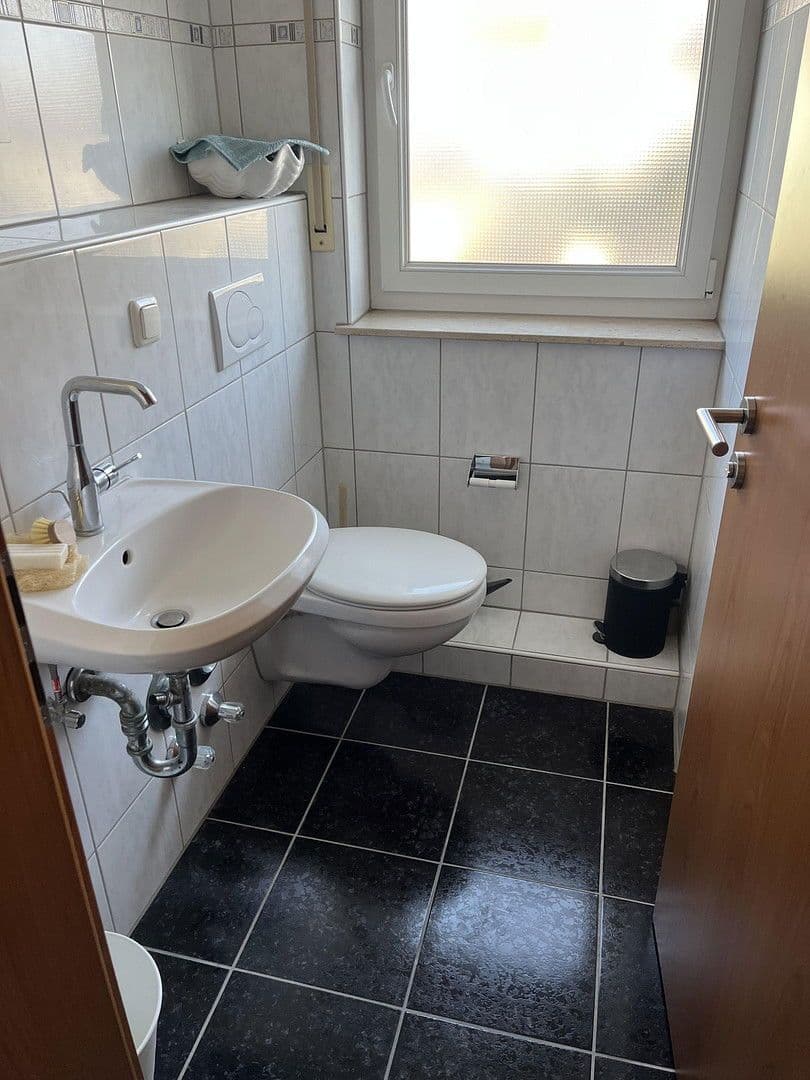 Predaj domu 263 m², pozemek 535 m², Darmstädter Straße 69a, Rüsselsheim am Main, Hesensko Predaj domu 263 m², pozemek 535 m², Darmstädter Straße 69a, Rüsselsheim am Main, Hesensko