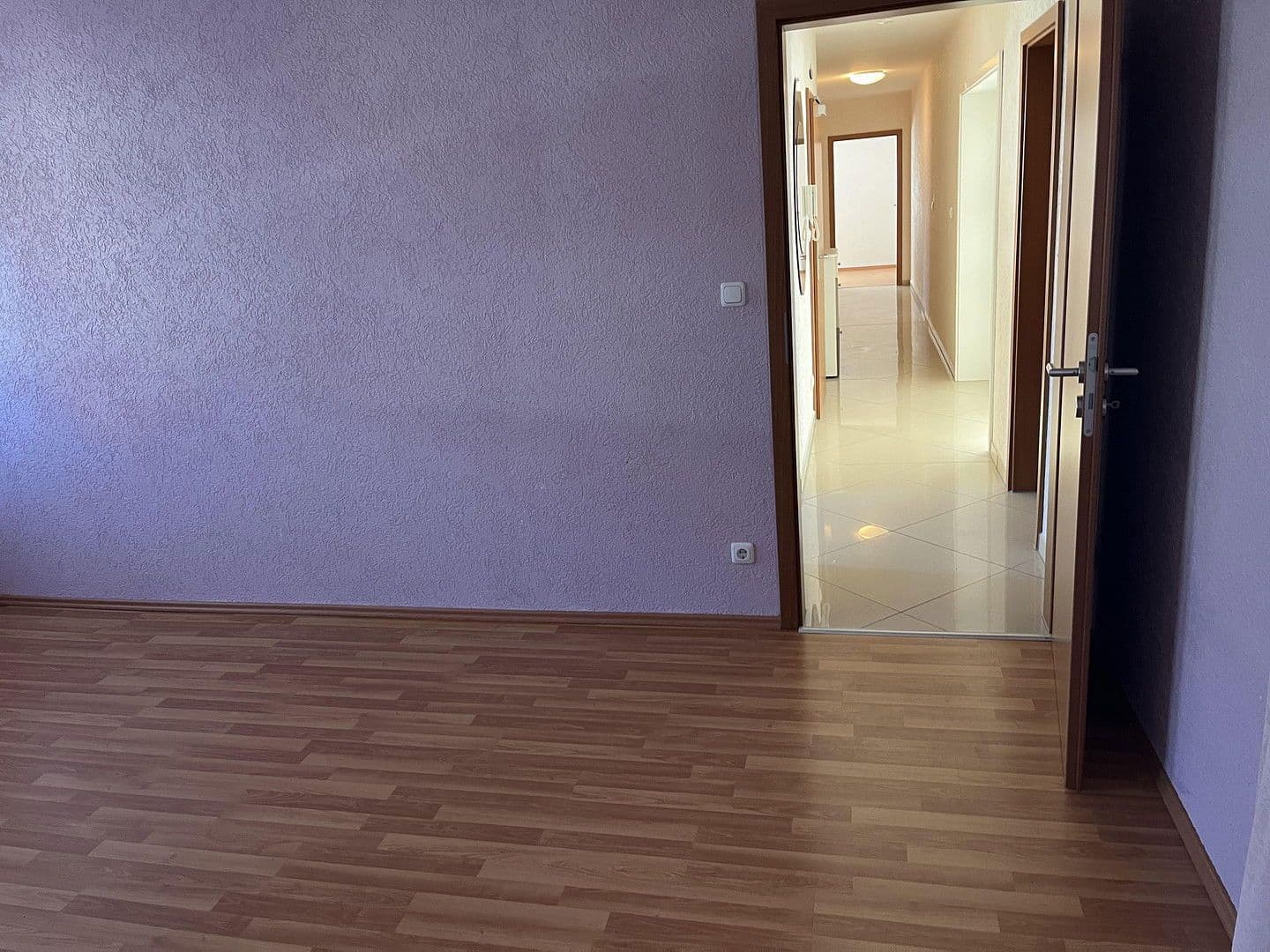 Predaj domu 263 m², pozemek 535 m², Darmstädter Straße 69a, Rüsselsheim am Main, Hesensko Predaj domu 263 m², pozemek 535 m², Darmstädter Straße 69a, Rüsselsheim am Main, Hesensko