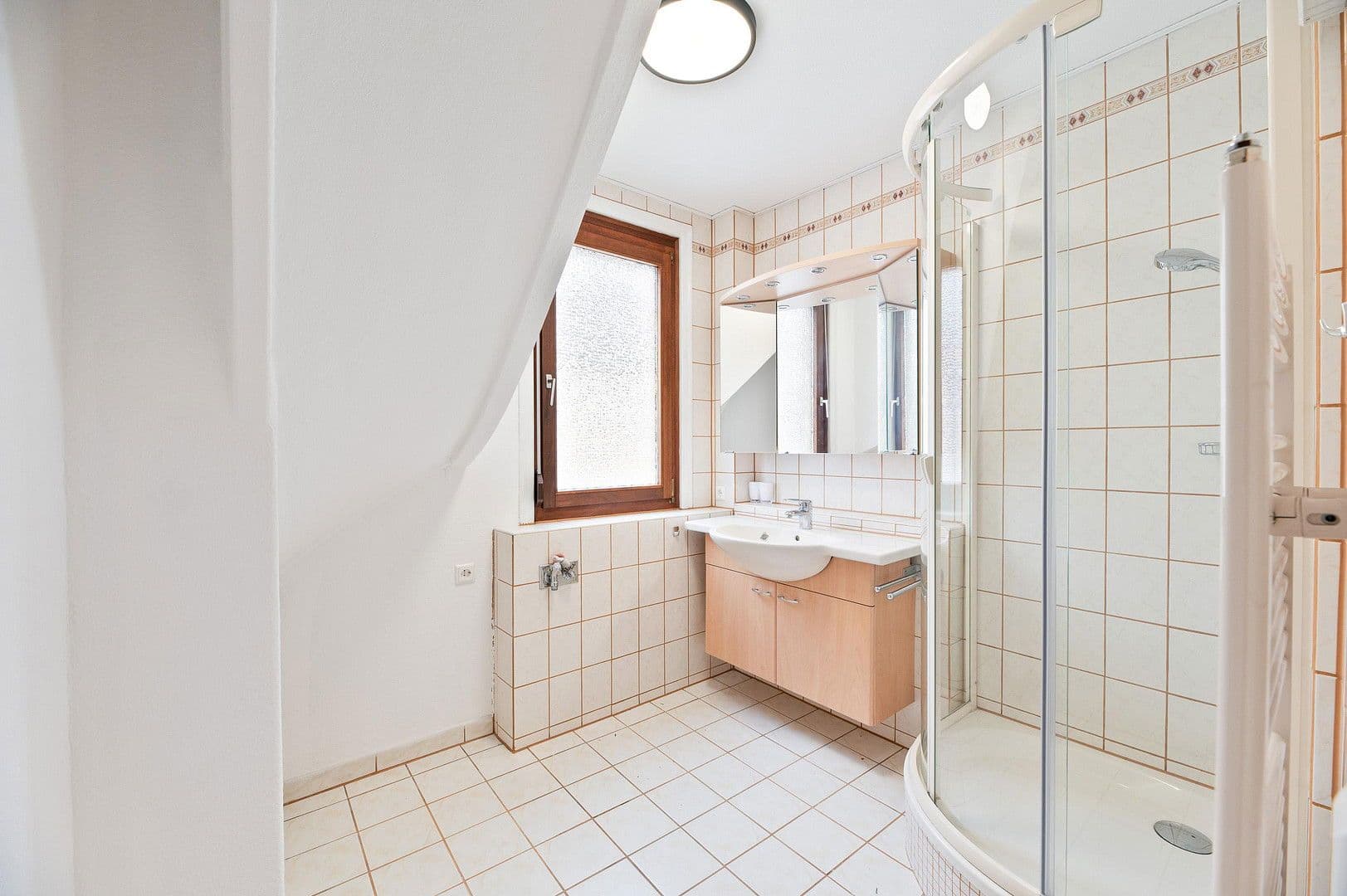 Predaj bytu 4-izbový 96 m², Esslingen am Neckar, Bádensko-Wurttembersko Predaj bytu 4-izbový 96 m², Esslingen am Neckar, Bádensko-Wurttembersko