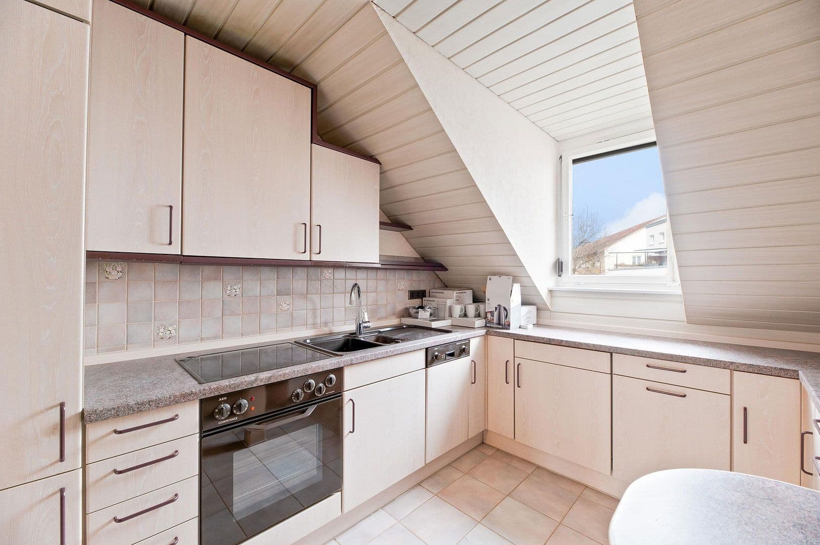 Predaj bytu 4-izbový 96 m², Esslingen am Neckar, Bádensko-Wurttembersko Predaj bytu 4-izbový 96 m², Esslingen am Neckar, Bádensko-Wurttembersko