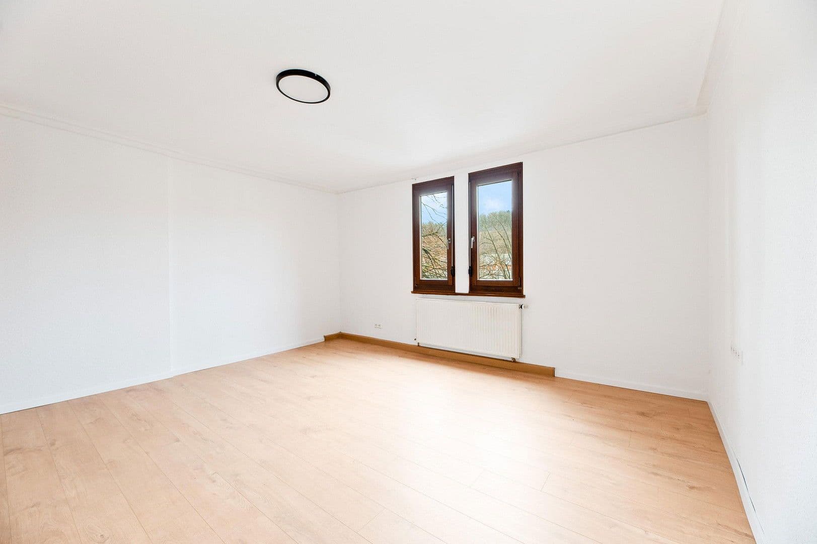 Predaj bytu 4-izbový 96 m², Esslingen am Neckar, Bádensko-Wurttembersko Predaj bytu 4-izbový 96 m², Esslingen am Neckar, Bádensko-Wurttembersko