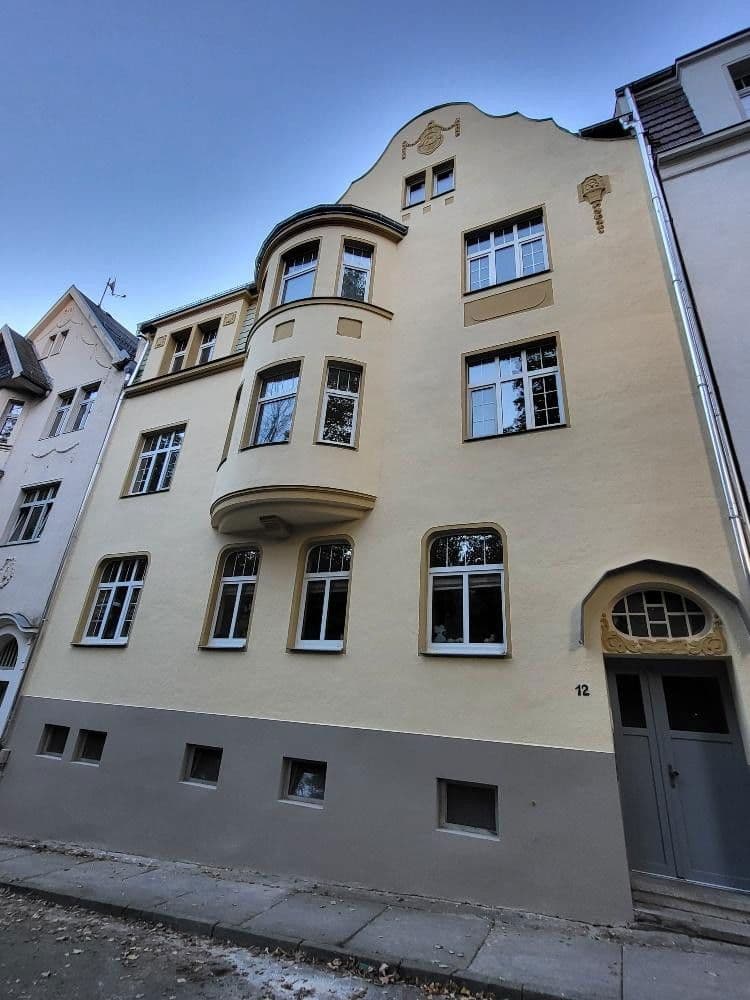 Prenájom bytu 4-izbový 107 m², Waldstraße 12, Greiz, Durínsko Prenájom bytu 4-izbový 107 m², Waldstraße 12, Greiz, Durínsko