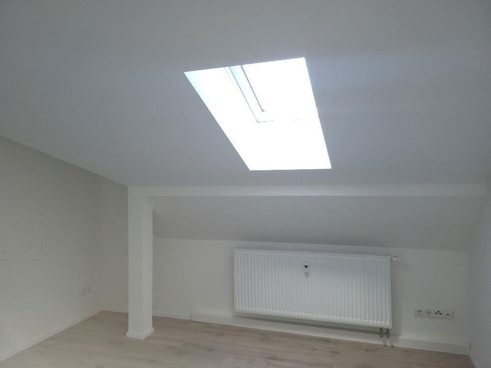 Prenájom bytu 4-izbový 107 m², Waldstraße 12, Greiz, Durínsko Prenájom bytu 4-izbový 107 m², Waldstraße 12, Greiz, Durínsko