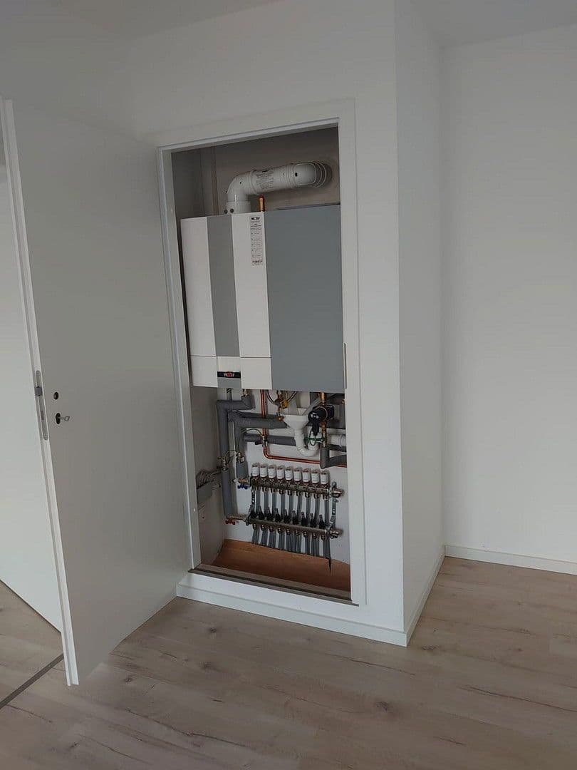 Predaj domu 372 m², pozemek 370 m², Humboldtstraße 8, Reichenbach, Sasko Predaj domu 372 m², pozemek 370 m², Humboldtstraße 8, Reichenbach, Sasko