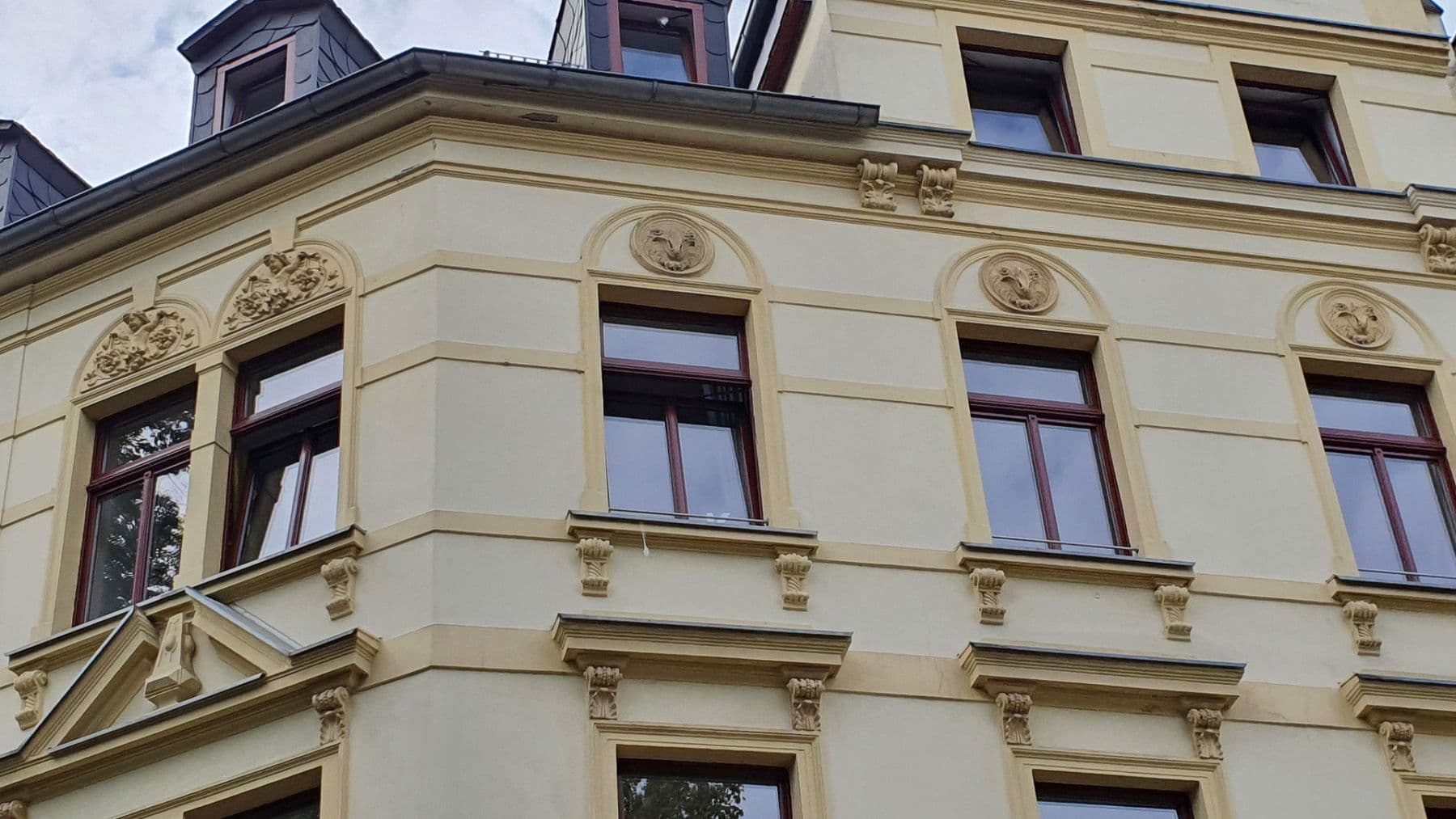 Predaj domu 368 m², pozemek 230 m², Birkenstraße 1, Reichenbach, Sasko Predaj domu 368 m², pozemek 230 m², Birkenstraße 1, Reichenbach, Sasko