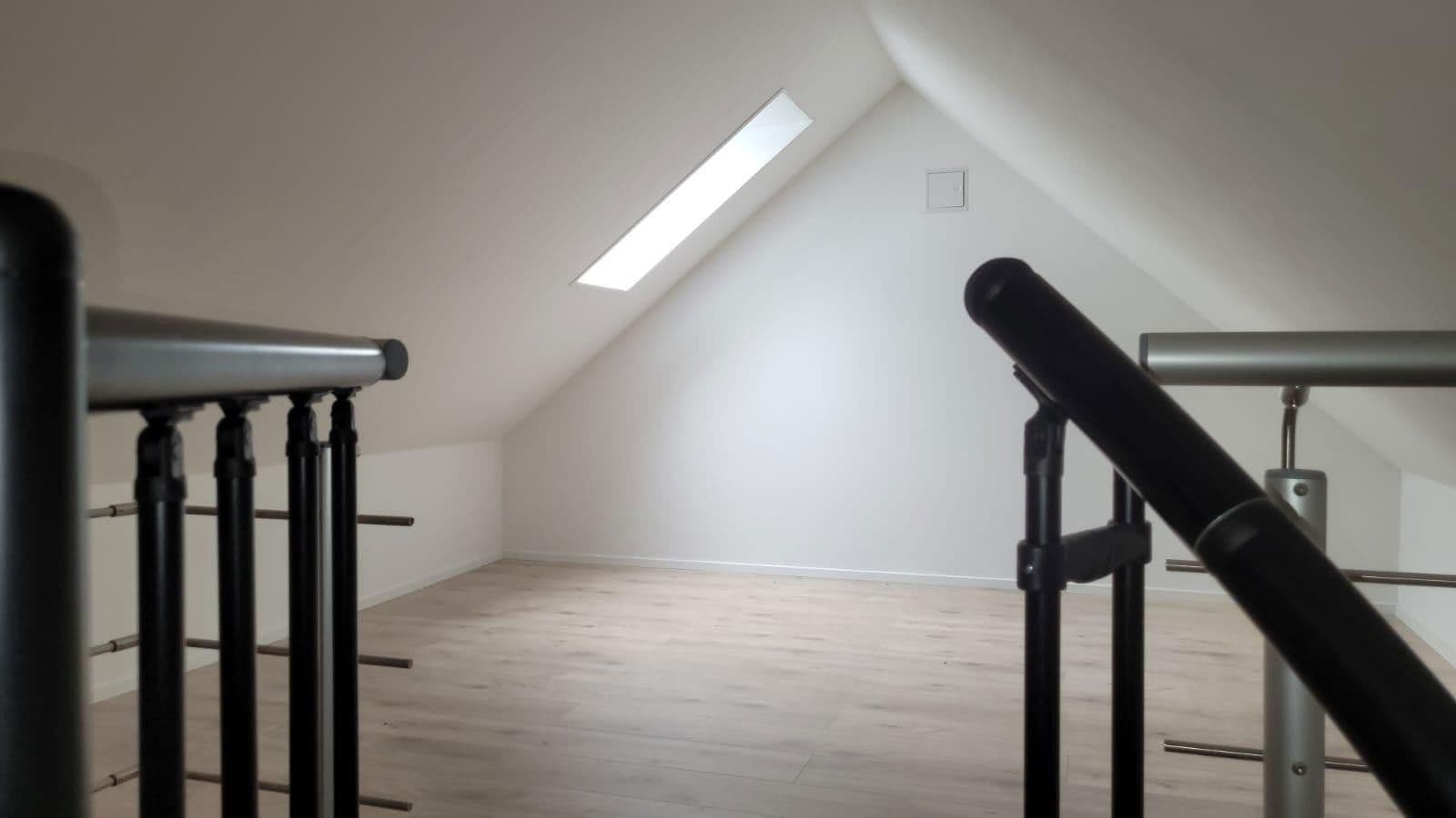 Predaj domu 368 m², pozemek 230 m², Birkenstraße 1, Reichenbach, Sasko Predaj domu 368 m², pozemek 230 m², Birkenstraße 1, Reichenbach, Sasko