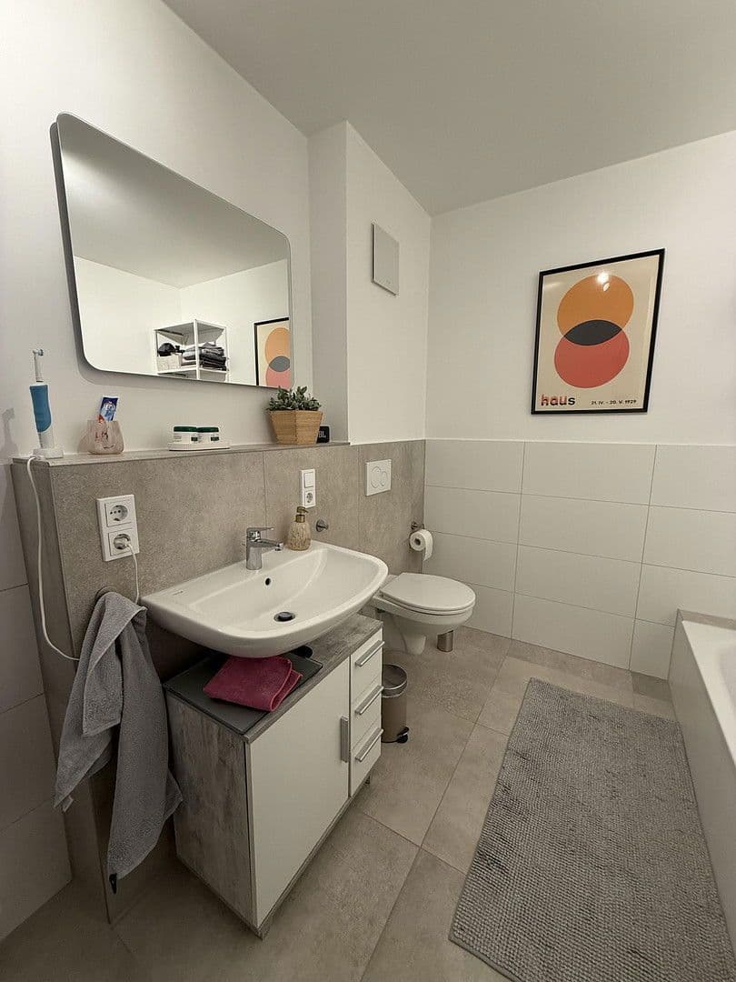 Prenájom bytu 3-izbový 76 m², Erlensee, Hesensko Prenájom bytu 3-izbový 76 m², Erlensee, Hesensko