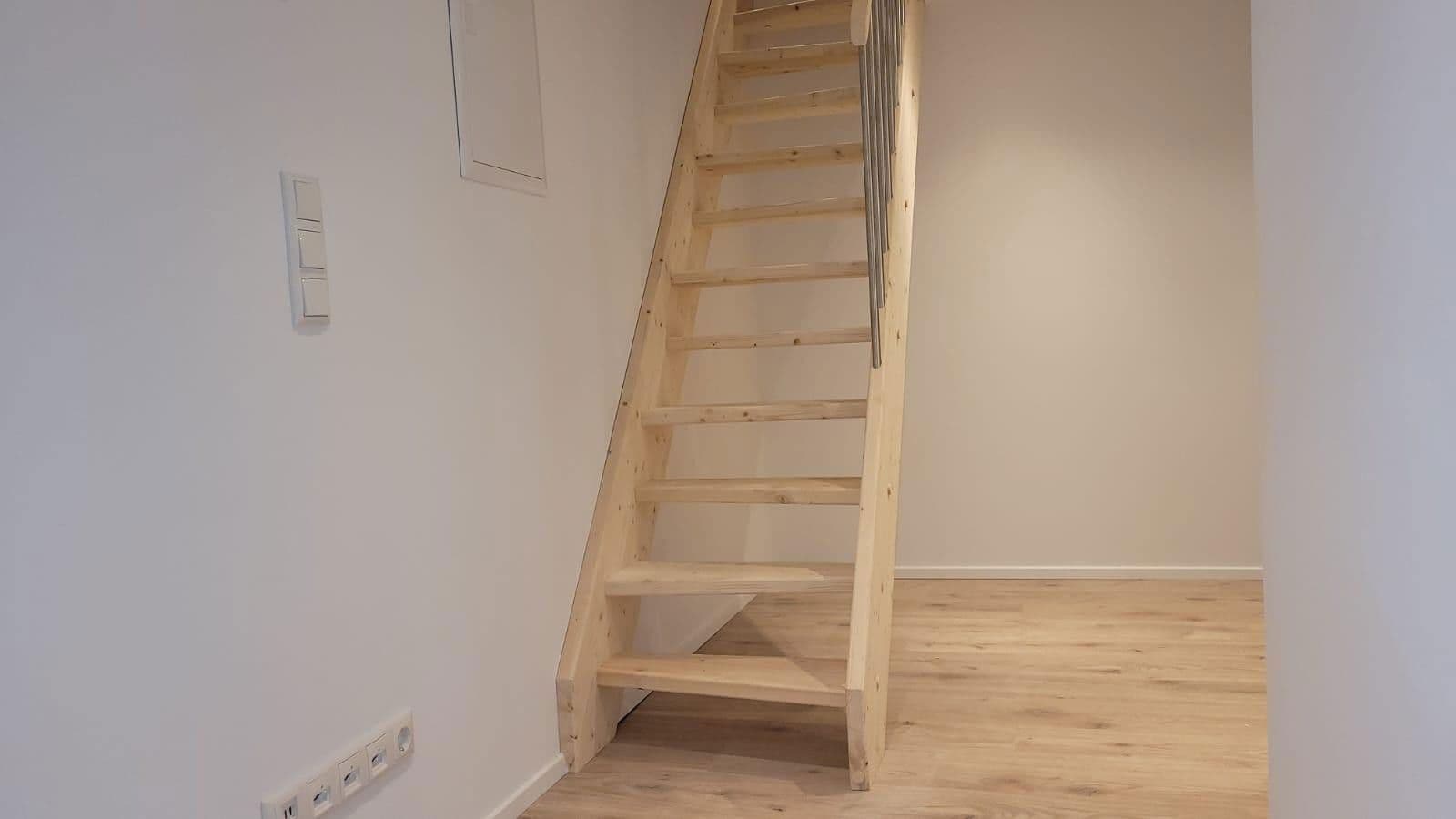 Predaj domu 410 m², pozemek 210 m², Stockmannstr. 5, Reichenbach, Sasko Predaj domu 410 m², pozemek 210 m², Stockmannstr. 5, Reichenbach, Sasko