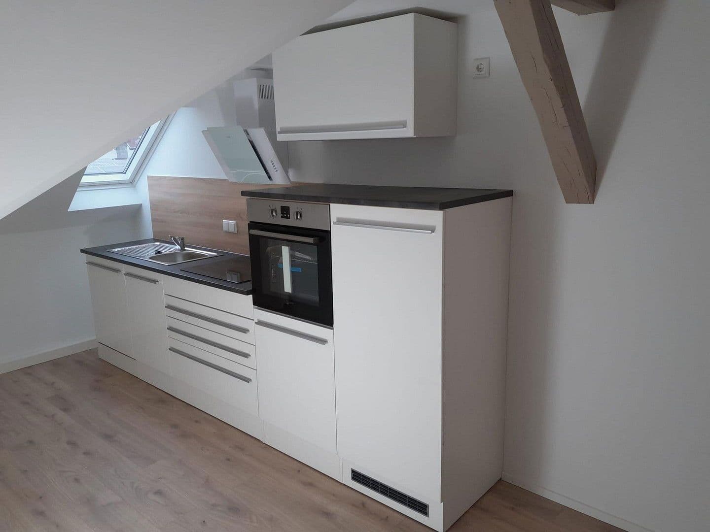 Predaj domu 410 m², pozemek 210 m², Stockmannstr. 5, Reichenbach, Sasko Predaj domu 410 m², pozemek 210 m², Stockmannstr. 5, Reichenbach, Sasko