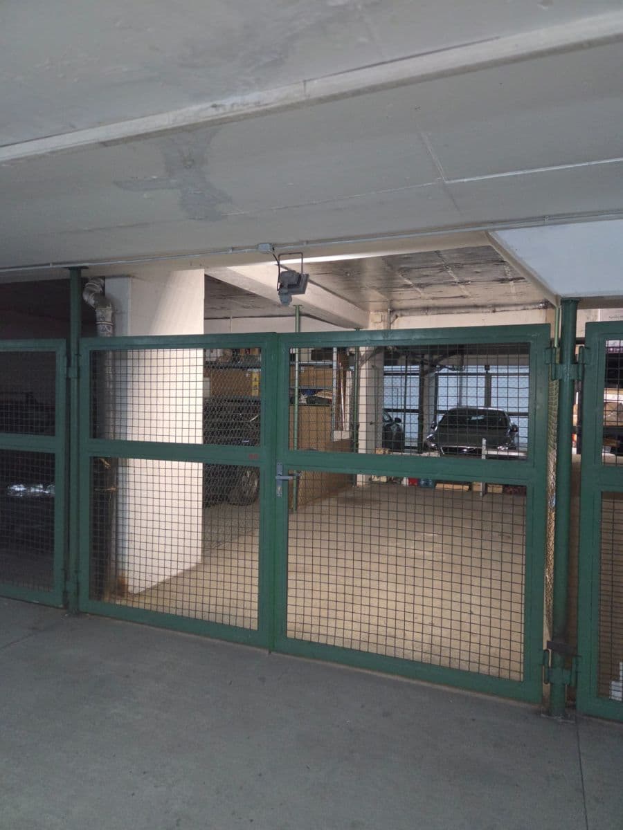 Prenájom garáže 21 m², Společná, Praha, Praha Prenájom garáže 21 m², Společná, Praha, Praha