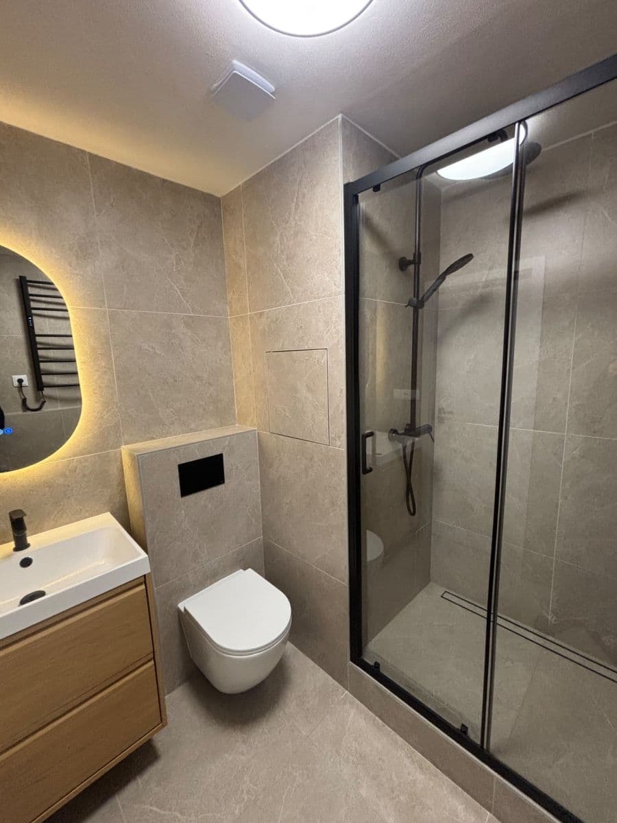 Prenájom bytu 2-izbový 36 m², Na Vyhlídce, Děčín, Ústecký kraj Prenájom bytu 2-izbový 36 m², Na Vyhlídce, Děčín, Ústecký kraj