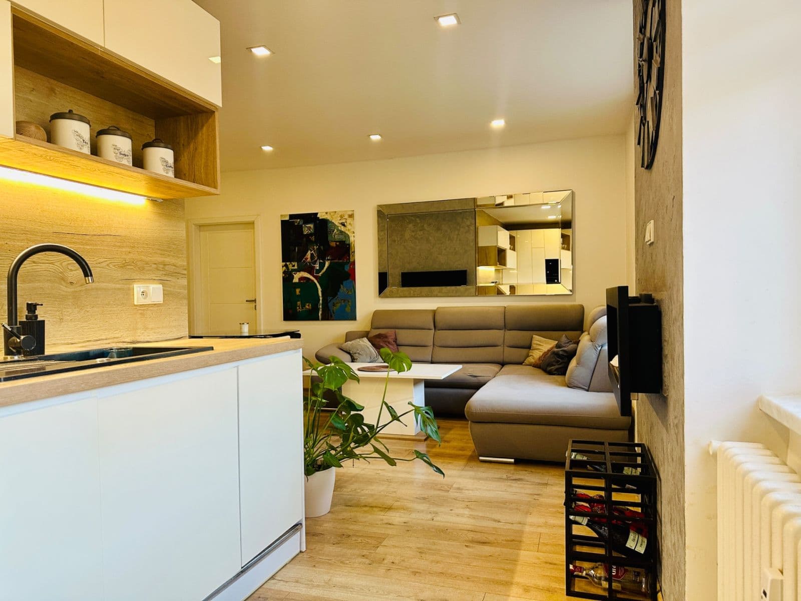 Predaj bytu 3-izbový 63 m², Mitušova, Ostrava, Moravskoslezský kraj Predaj bytu 3-izbový 63 m², Mitušova, Ostrava, Moravskoslezský kraj