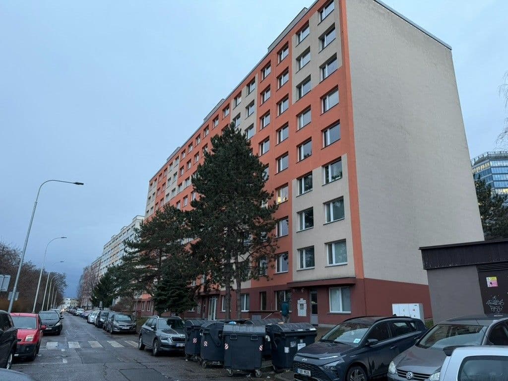 Predaj bytu 3-izbový 81 m², Ohradní, Praha, Praha Predaj bytu 3-izbový 81 m², Ohradní, Praha, Praha