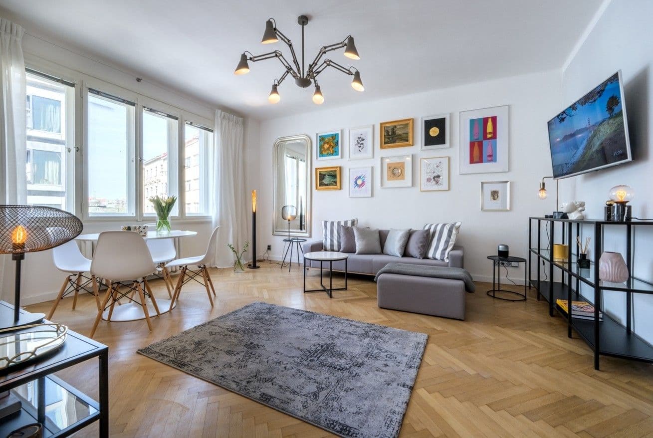 Prenájom bytu 2-izbový 52 m², Lodecká, Praha, Praha Prenájom bytu 2-izbový 52 m², Lodecká, Praha, Praha