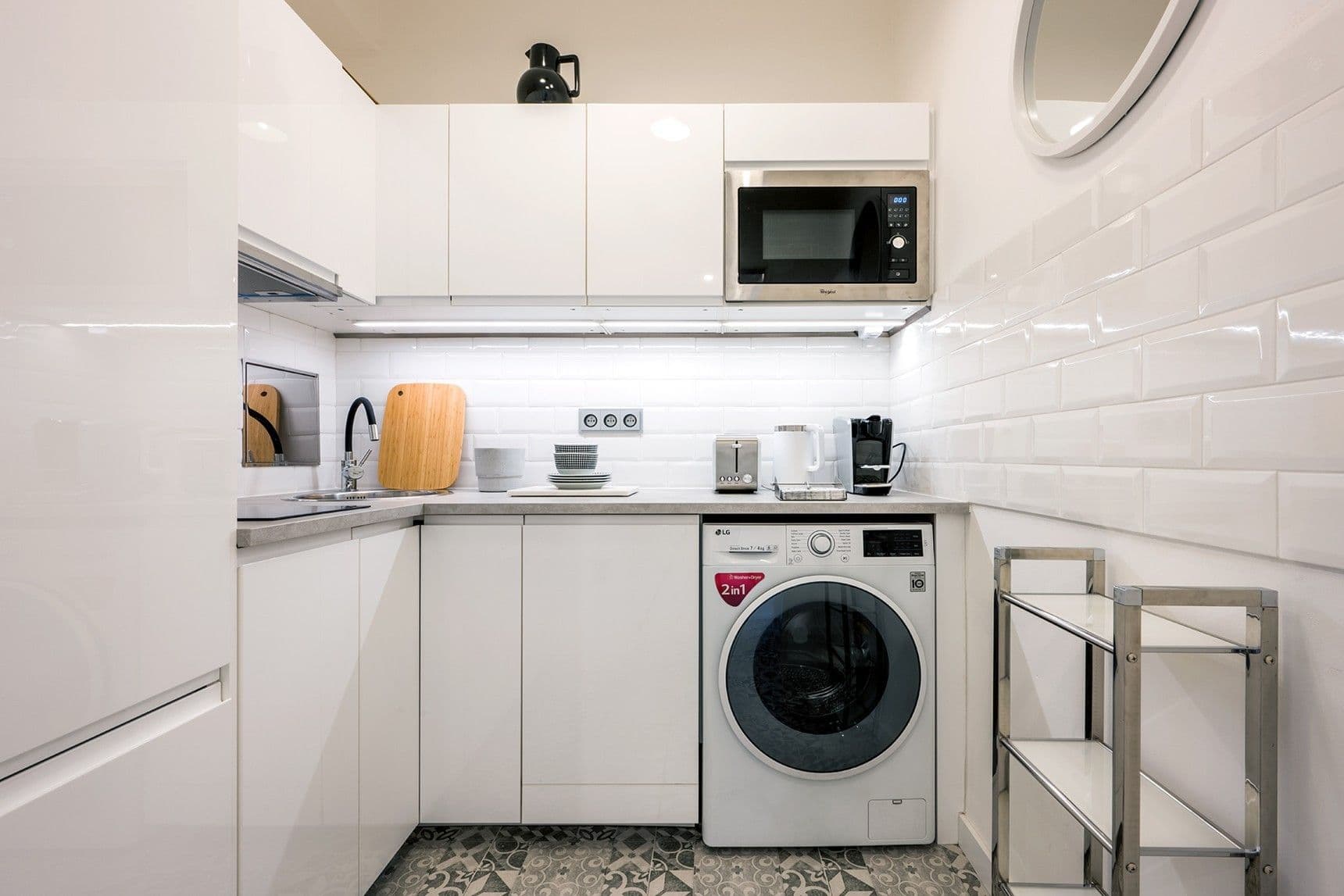 Prenájom bytu 2-izbový 52 m², Lodecká, Praha, Praha Prenájom bytu 2-izbový 52 m², Lodecká, Praha, Praha