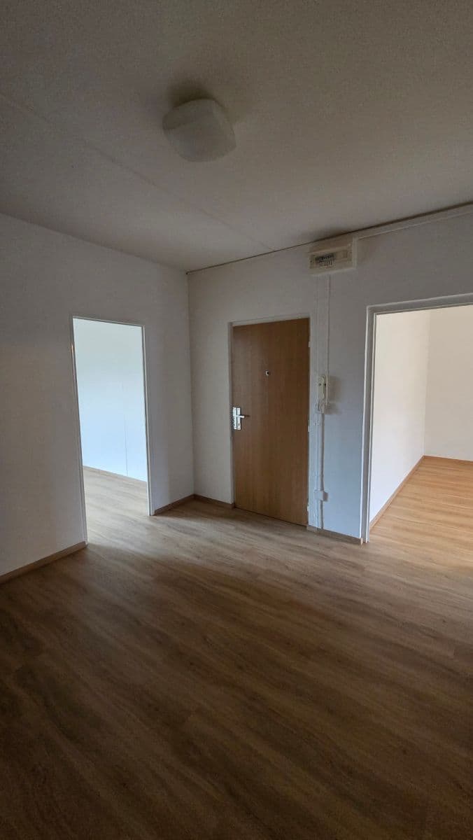 Prenájom bytu 3-izbový 71 m², Jungmannova, Hradec Králové, Královéhradecký kraj Prenájom bytu 3-izbový 71 m², Jungmannova, Hradec Králové, Královéhradecký kraj