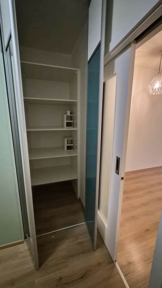 Prenájom bytu 2-izbový 65 m², Zlochova, Praha, Praha Prenájom bytu 2-izbový 65 m², Zlochova, Praha, Praha