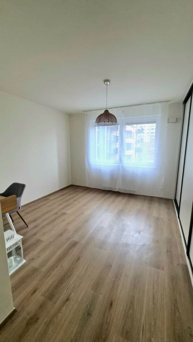 Prenájom bytu 2-izbový 65 m², Zlochova, Praha, Praha Prenájom bytu 2-izbový 65 m², Zlochova, Praha, Praha