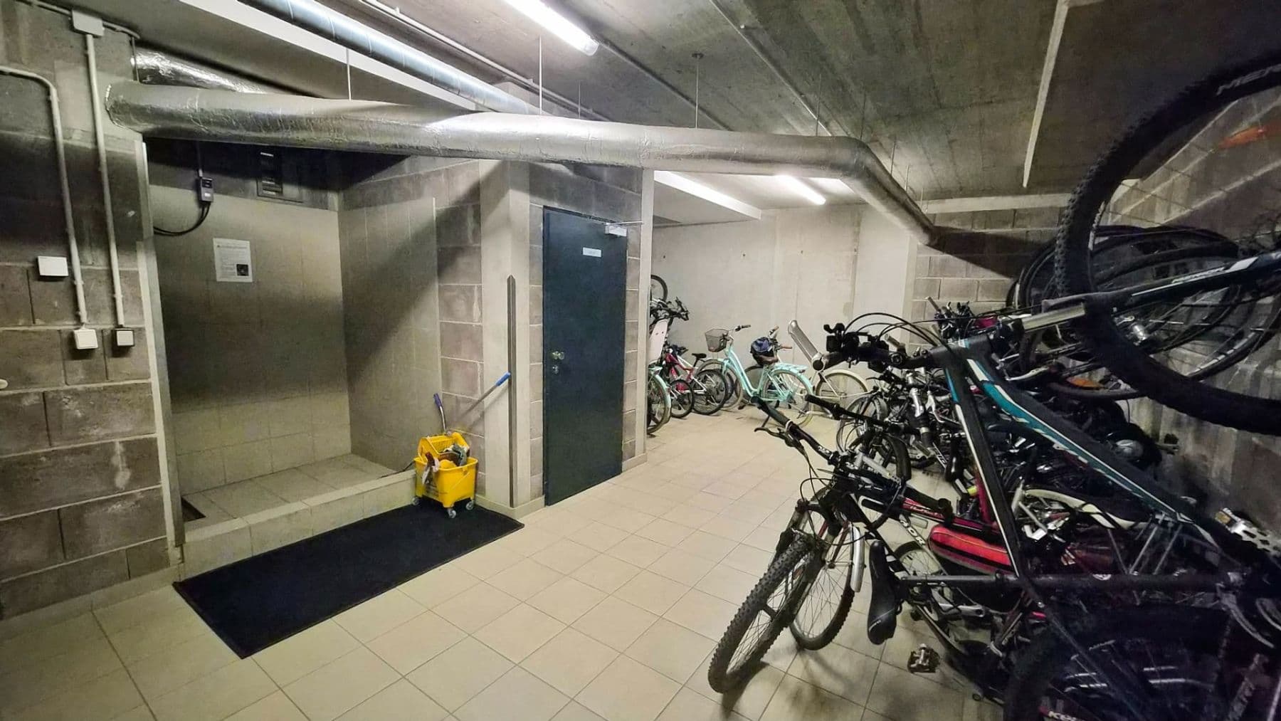 Prenájom bytu 2-izbový 65 m², Zlochova, Praha, Praha Prenájom bytu 2-izbový 65 m², Zlochova, Praha, Praha