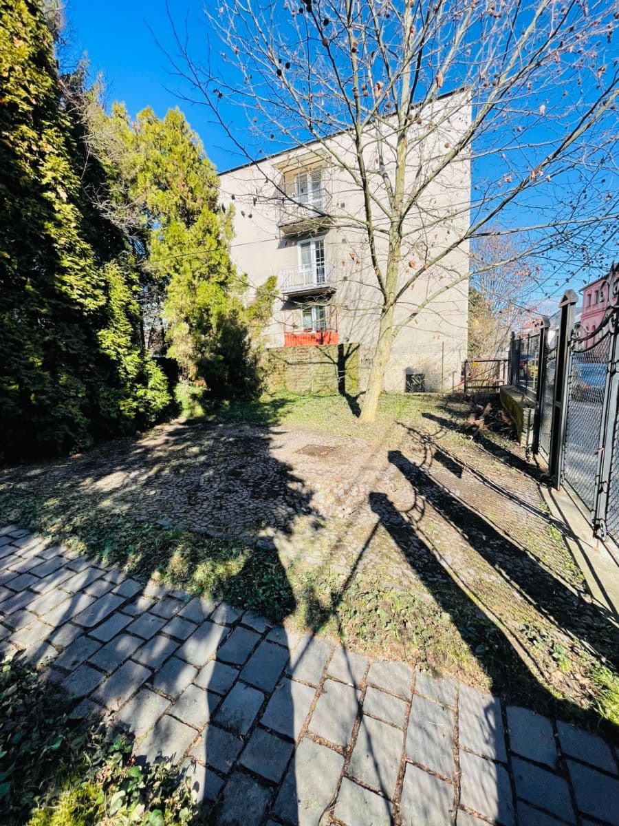 Predaj domu 174 m², pozemek 593 m², Sládkovičova, Lučenec, Banskobystrický kraj Predaj domu 174 m², pozemek 593 m², Sládkovičova, Lučenec, Banskobystrický kraj