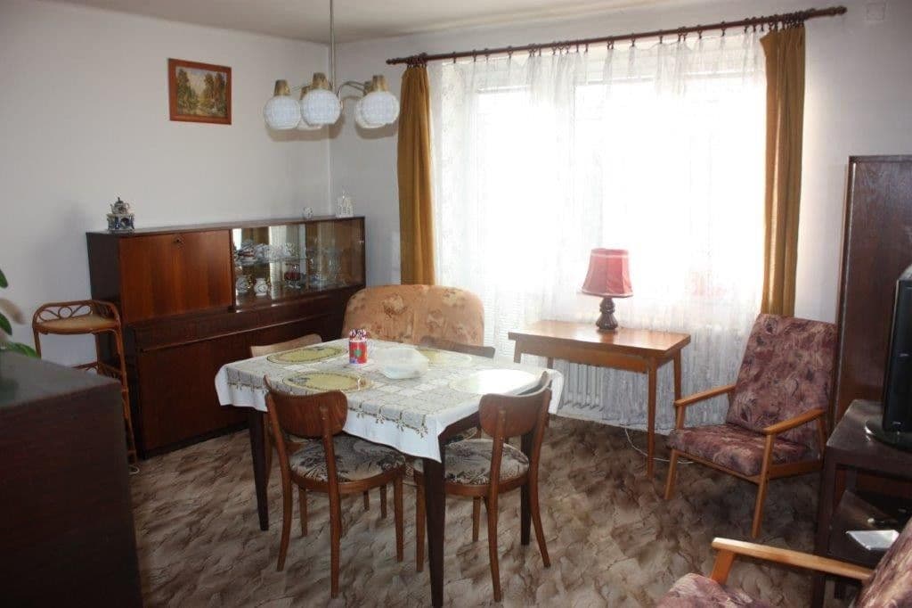 Predaj bytu 2-izbový 54 m², Helsinská, Kladno, Středočeský kraj Predaj bytu 2-izbový 54 m², Helsinská, Kladno, Středočeský kraj