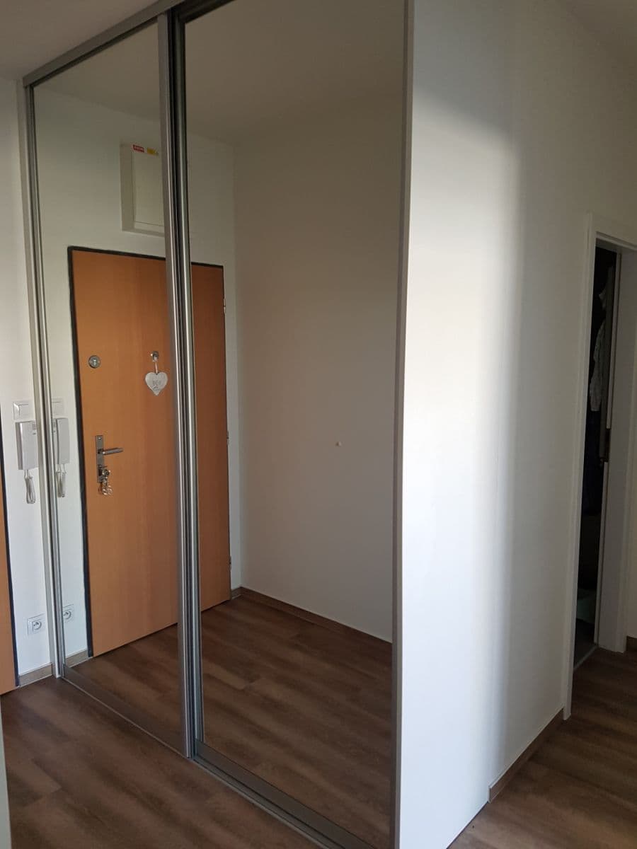 Prenájom bytu 2-izbový 50 m², Podkovářská, Praha, Praha Prenájom bytu 2-izbový 50 m², Podkovářská, Praha, Praha