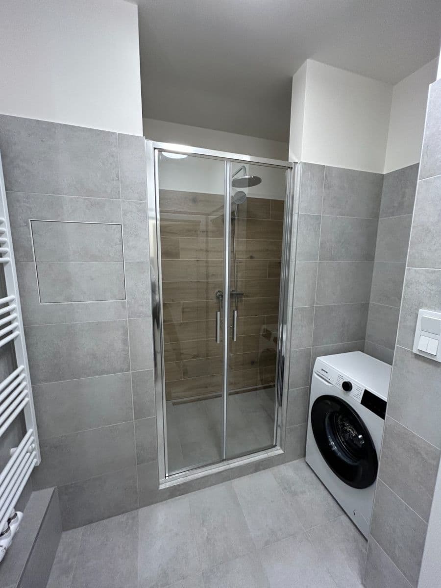 Prenájom bytu 2-izbový 42 m², Hermanové, Praha, Praha Prenájom bytu 2-izbový 42 m², Hermanové, Praha, Praha