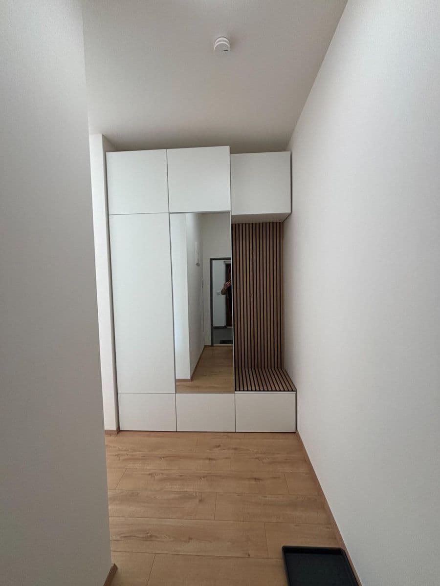 Prenájom bytu 2-izbový 42 m², Hermanové, Praha, Praha Prenájom bytu 2-izbový 42 m², Hermanové, Praha, Praha
