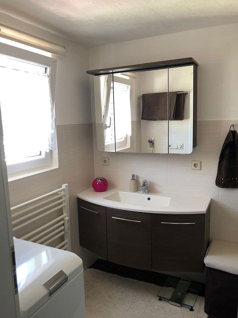 Prenájom bytu 2-izbový 56 m², Talstraße 28, Stuttgart, Bádensko-Wurttembersko Prenájom bytu 2-izbový 56 m², Talstraße 28, Stuttgart, Bádensko-Wurttembersko