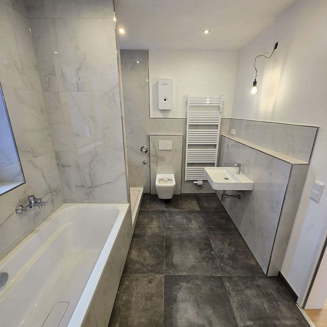 Predaj domu 252 m², pozemek 252 m², Warendorpstraße 25, Lübeck, Šlezvicko-Holštajnsko Predaj domu 252 m², pozemek 252 m², Warendorpstraße 25, Lübeck, Šlezvicko-Holštajnsko