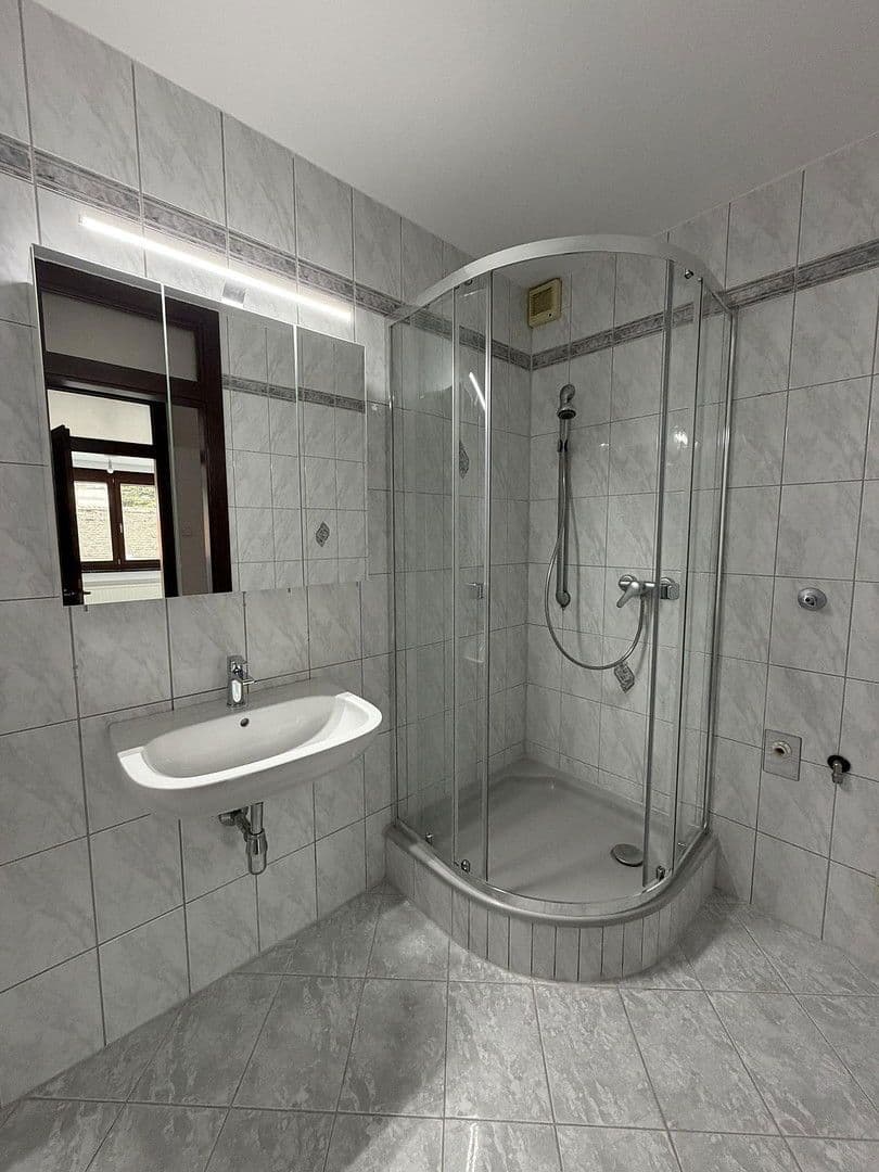 Prenájom bytu 3-izbový 79 m², Gentzgasse 129, Wien, Viedeň Prenájom bytu 3-izbový 79 m², Gentzgasse 129, Wien, Viedeň