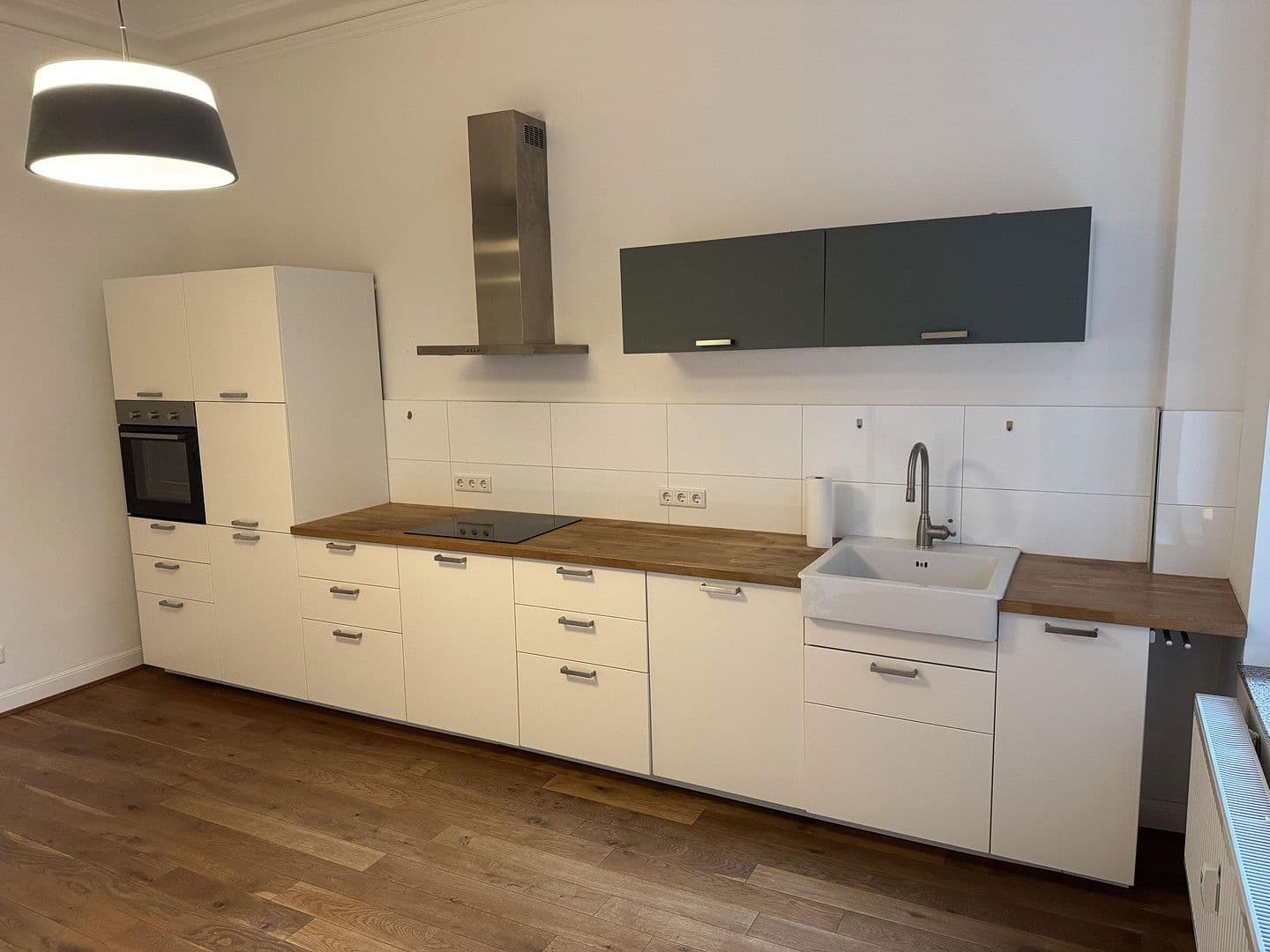 Prenájom bytu 4-izbový 112 m², Trimbornstrasse, Köln, Severné Porýnie - Westfálsko Prenájom bytu 4-izbový 112 m², Trimbornstrasse, Köln, Severné Porýnie - Westfálsko