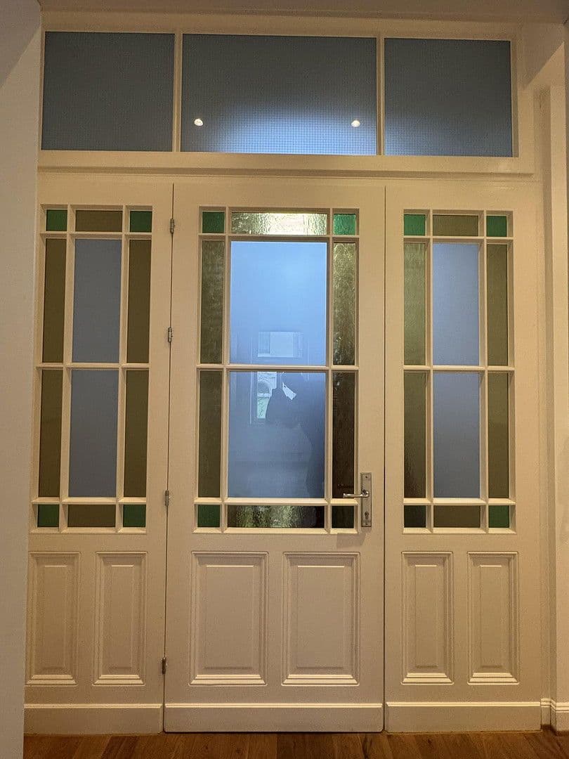 Prenájom bytu 4-izbový 112 m², Trimbornstrasse, Köln, Severné Porýnie - Westfálsko Prenájom bytu 4-izbový 112 m², Trimbornstrasse, Köln, Severné Porýnie - Westfálsko