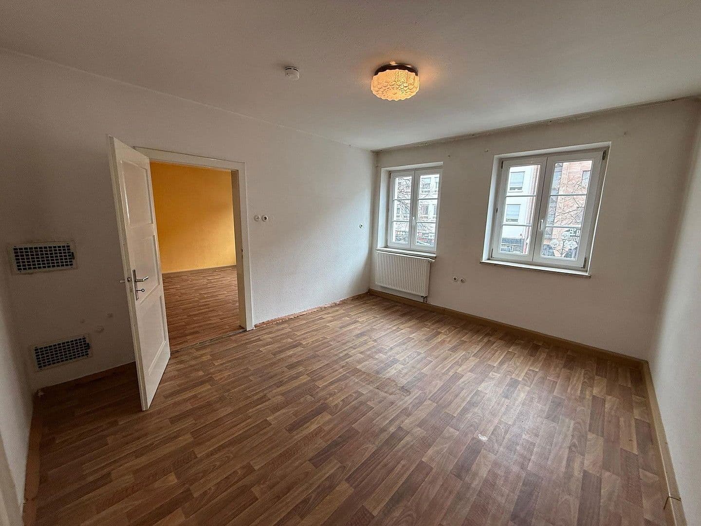 Prenájom bytu 2-izbový 62 m², Ludwigstr.48, Nürnberg, Bavorsko Prenájom bytu 2-izbový 62 m², Ludwigstr.48, Nürnberg, Bavorsko