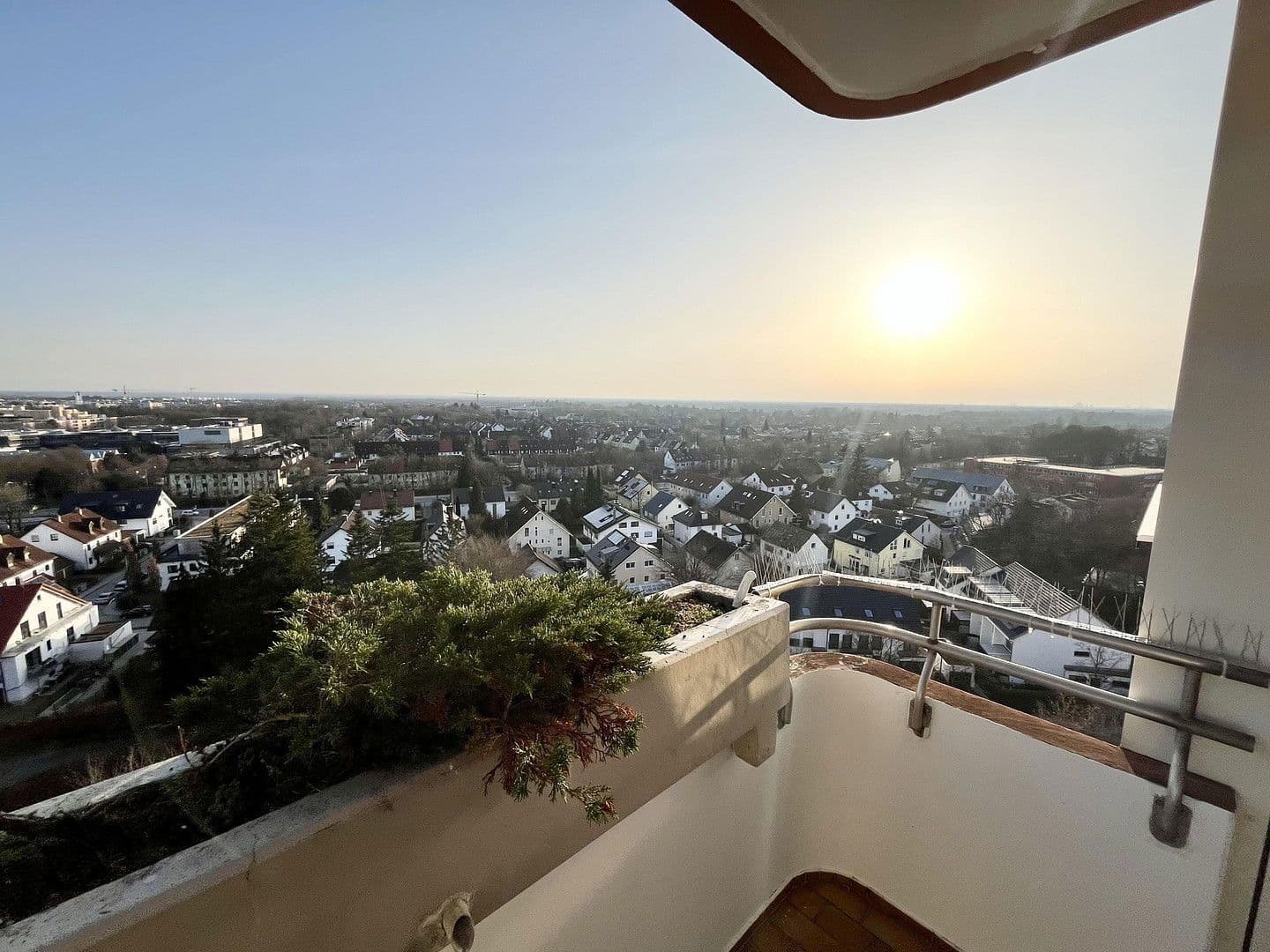 Prenájom bytu 3-izbový 65 m², München, Bavorsko Prenájom bytu 3-izbový 65 m², München, Bavorsko