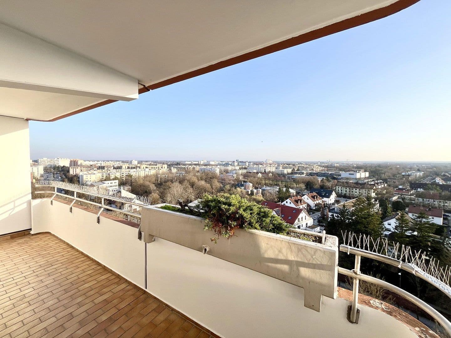 Prenájom bytu 3-izbový 65 m², München, Bavorsko Prenájom bytu 3-izbový 65 m², München, Bavorsko