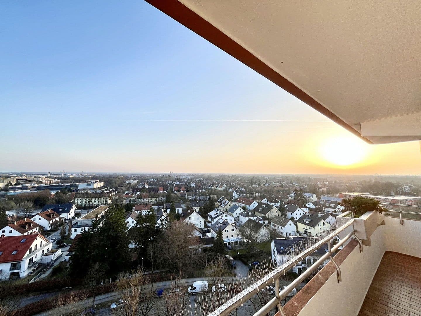 Prenájom bytu 3-izbový 65 m², München, Bavorsko Prenájom bytu 3-izbový 65 m², München, Bavorsko