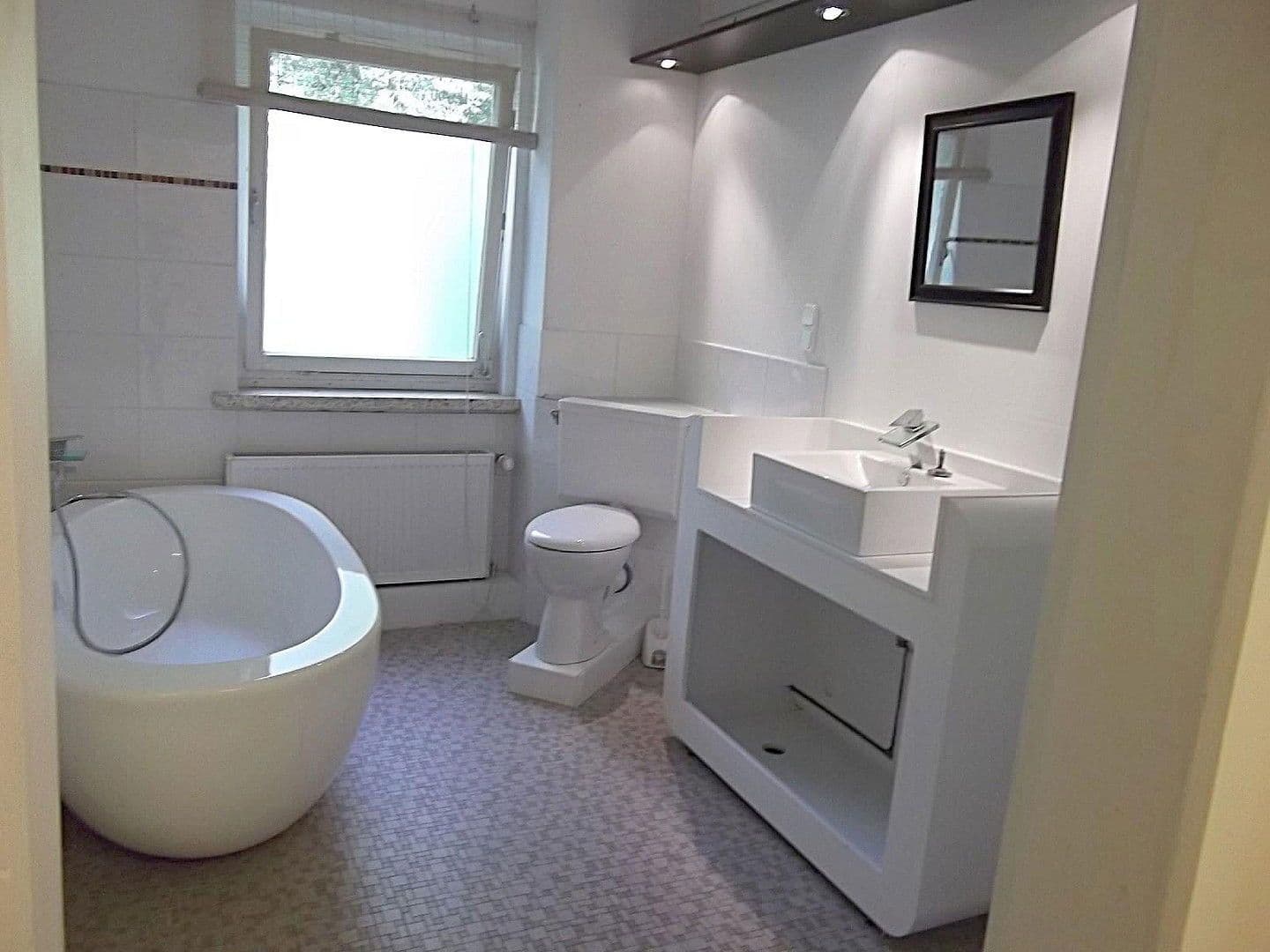 Prenájom bytu 2-izbový 82 m², Schneverdingen, Dolné Sasko Prenájom bytu 2-izbový 82 m², Schneverdingen, Dolné Sasko