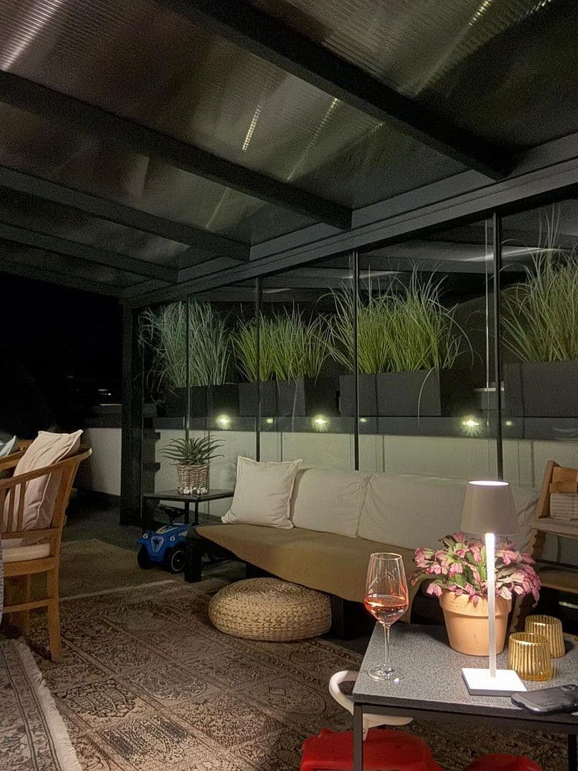 Predaj bytu 2-izbový 123 m², Hannover, Dolné Sasko Predaj bytu 2-izbový 123 m², Hannover, Dolné Sasko