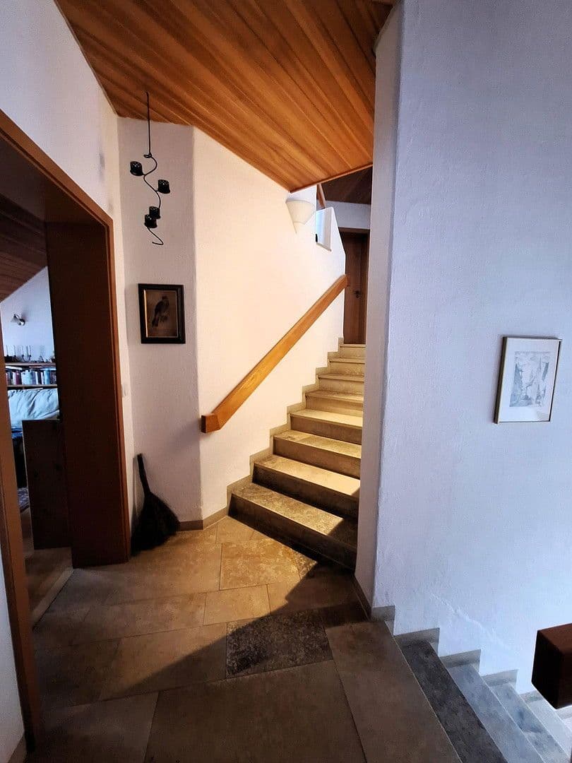 Predaj domu 300 m², pozemek 971 m², Dietfurt an der Altmühl, Bavorsko Predaj domu 300 m², pozemek 971 m², Dietfurt an der Altmühl, Bavorsko