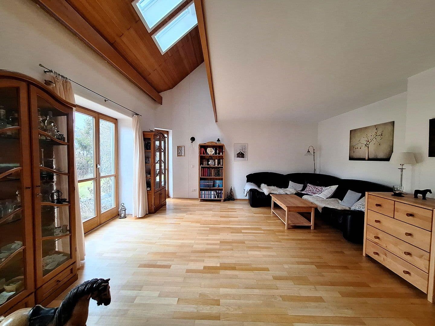 Predaj domu 300 m², pozemek 971 m², Dietfurt an der Altmühl, Bavorsko Predaj domu 300 m², pozemek 971 m², Dietfurt an der Altmühl, Bavorsko