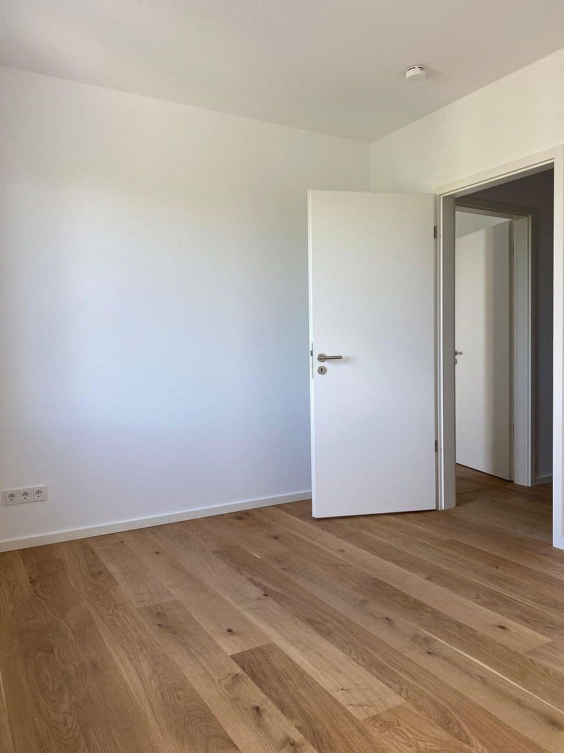Prenájom bytu 3-izbový 66 m², Eichhorsterstr.14b, Berlin, Berlín Prenájom bytu 3-izbový 66 m², Eichhorsterstr.14b, Berlin, Berlín