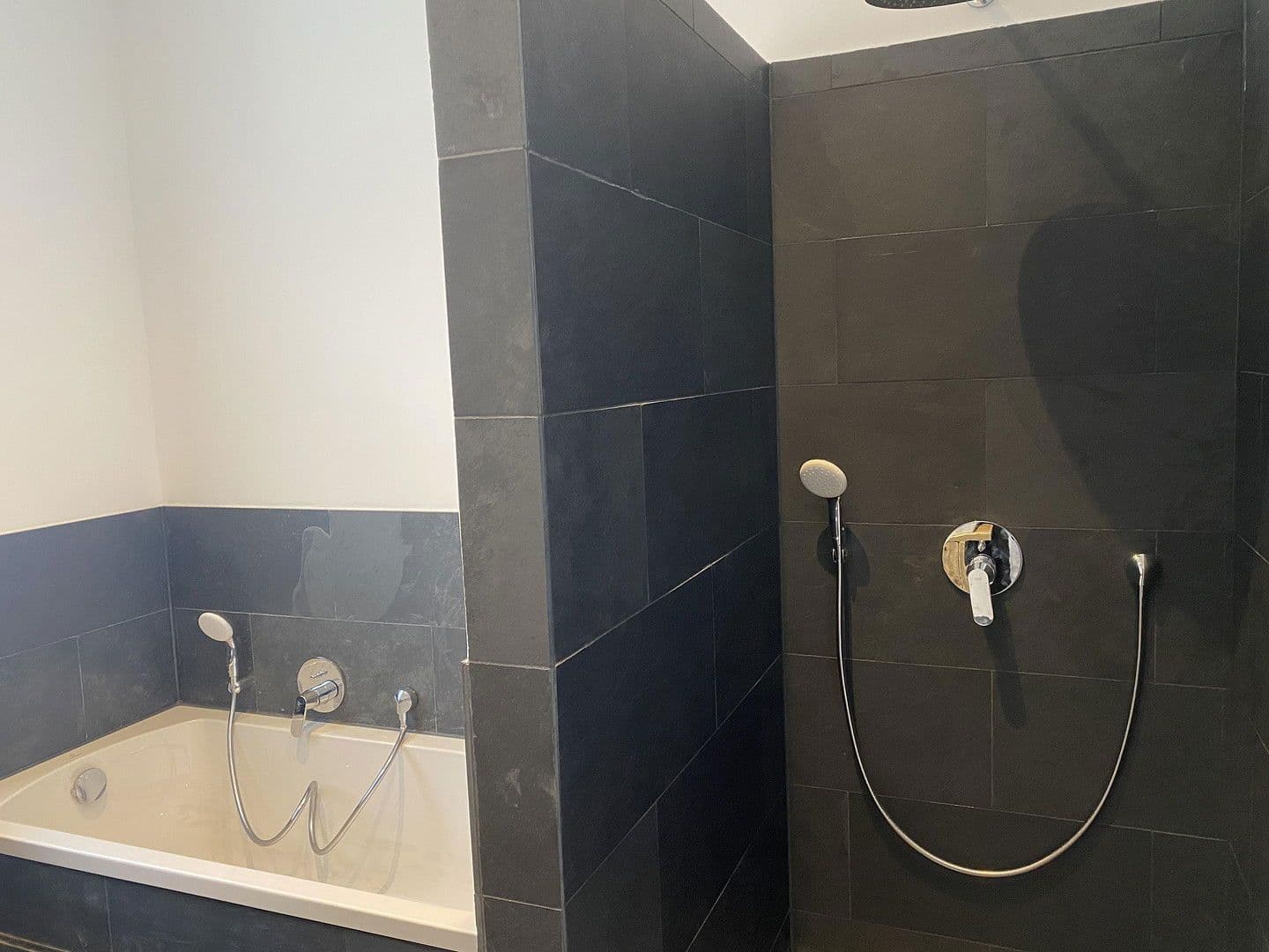 Predaj bytu 3-izbový 105 m², Schloßborner Straße 2, Frankfurt, Hesensko Predaj bytu 3-izbový 105 m², Schloßborner Straße 2, Frankfurt, Hesensko