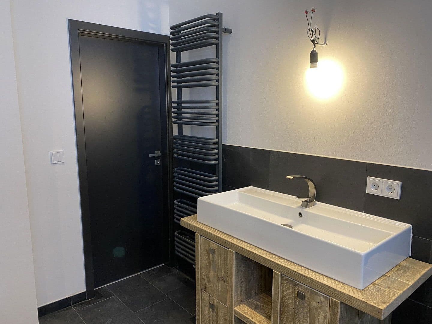 Predaj bytu 3-izbový 105 m², Schloßborner Straße 2, Frankfurt, Hesensko Predaj bytu 3-izbový 105 m², Schloßborner Straße 2, Frankfurt, Hesensko