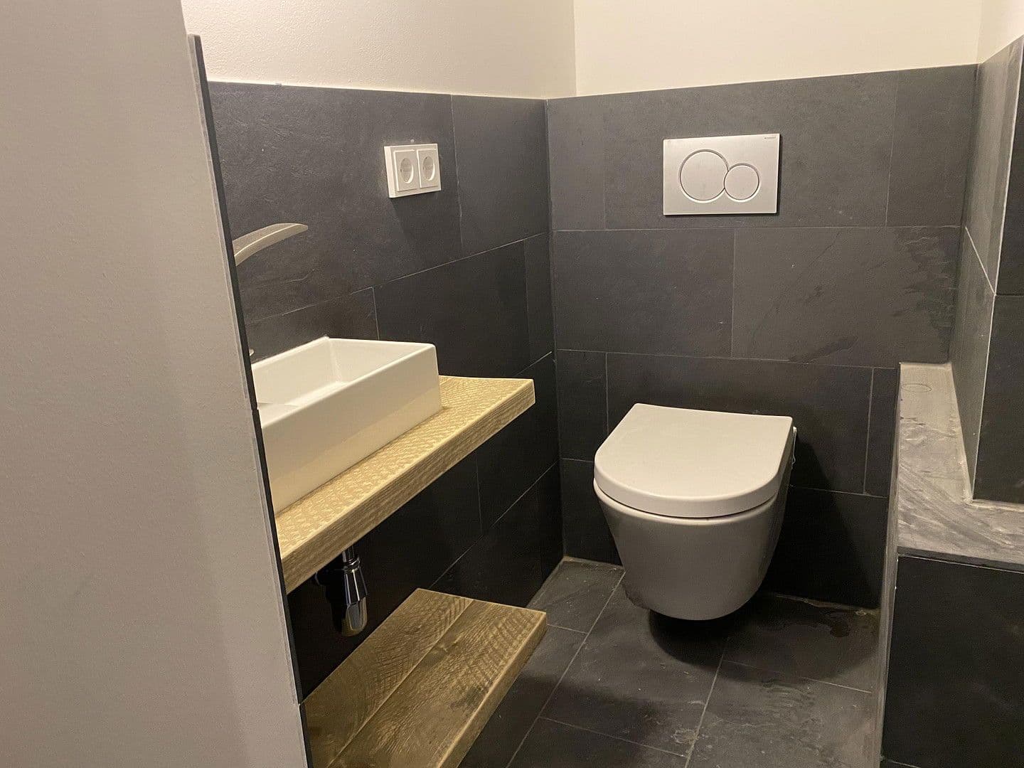 Predaj bytu 3-izbový 105 m², Schloßborner Straße 2, Frankfurt, Hesensko Predaj bytu 3-izbový 105 m², Schloßborner Straße 2, Frankfurt, Hesensko