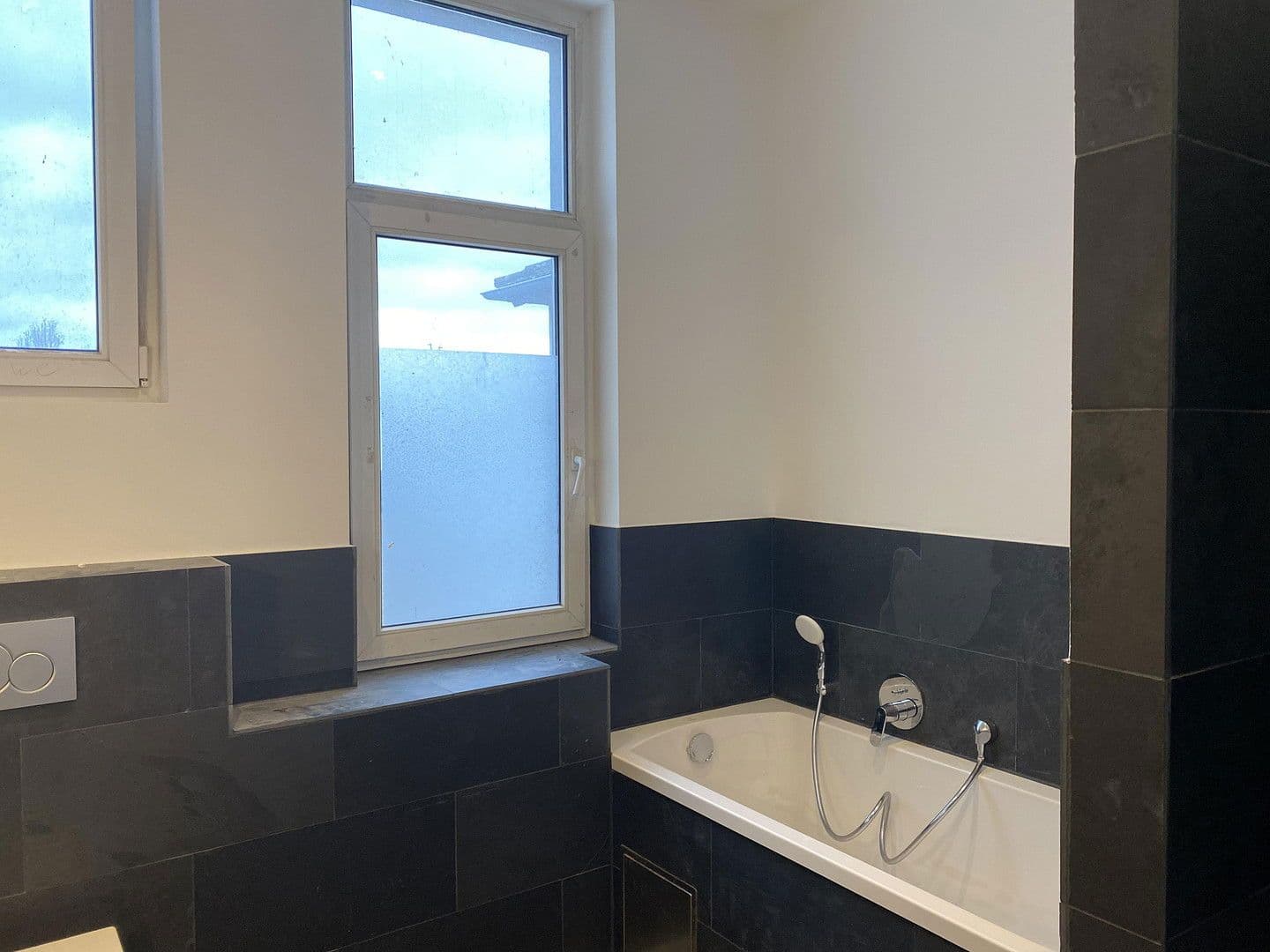 Predaj bytu 3-izbový 105 m², Schloßborner Straße 2, Frankfurt, Hesensko Predaj bytu 3-izbový 105 m², Schloßborner Straße 2, Frankfurt, Hesensko